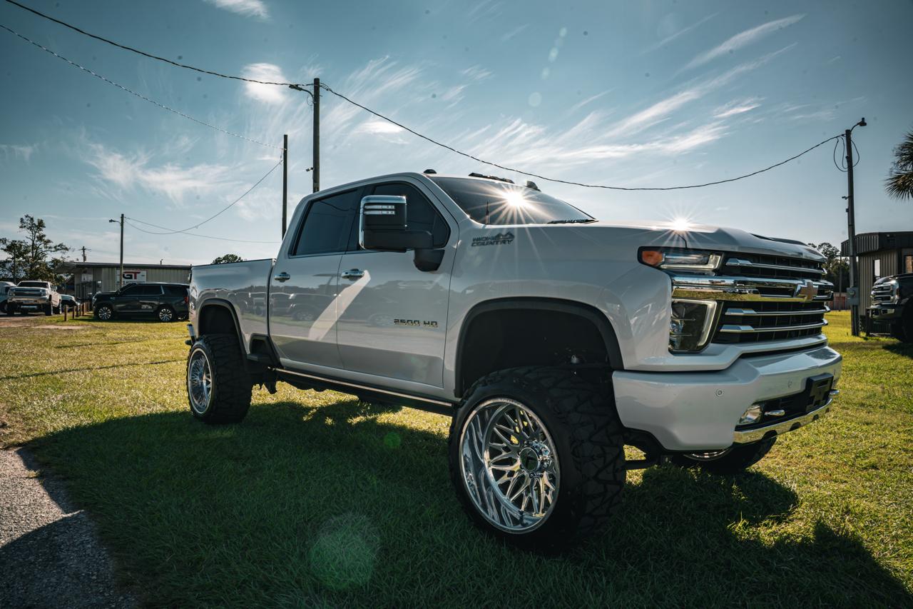 Chevrolet Silverado 2500HD 4WD Crew Cab 159" High Country 2023