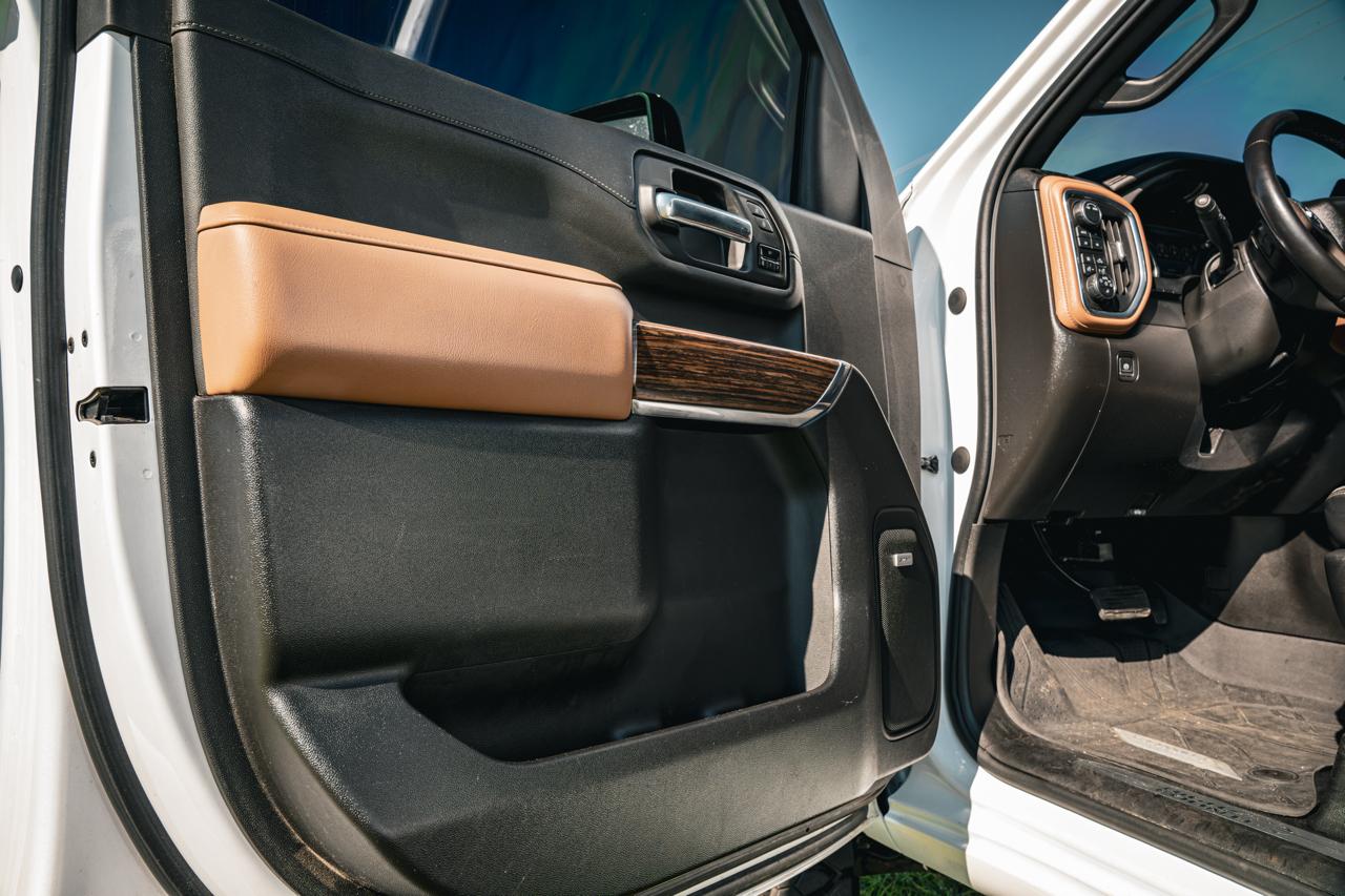 Chevrolet Silverado 2500HD 4WD Crew Cab 159" High Country 2023