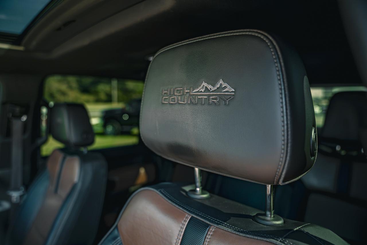 Chevrolet Silverado 2500HD 4WD Crew Cab 159" High Country 2023