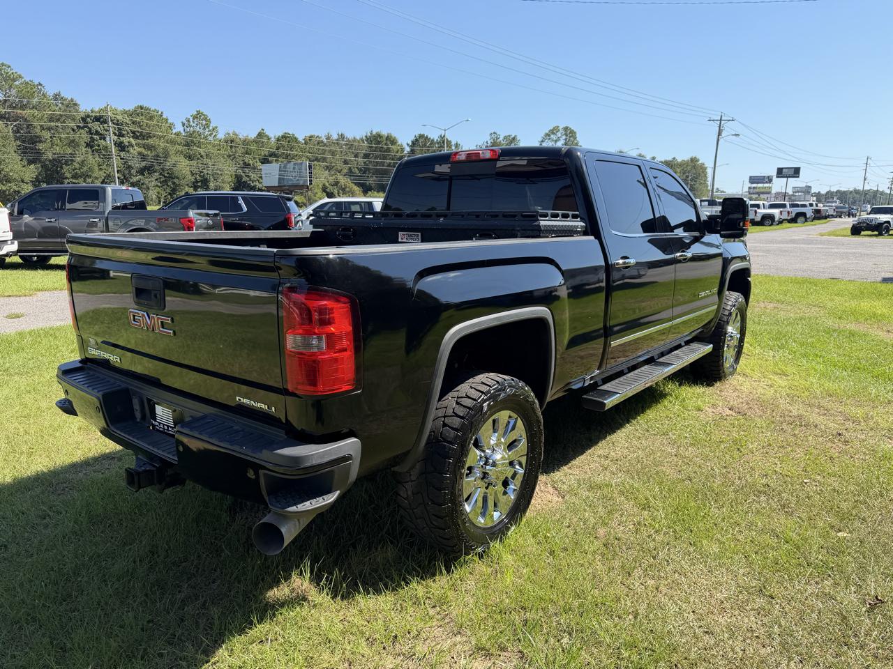 GMC Sierra 2500HD 4WD Crew Cab 153.7" Denali 2017
