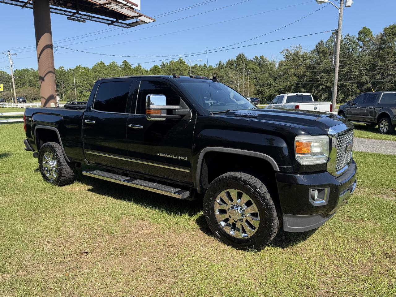 GMC Sierra 2500HD 4WD Crew Cab 153.7" Denali 2017