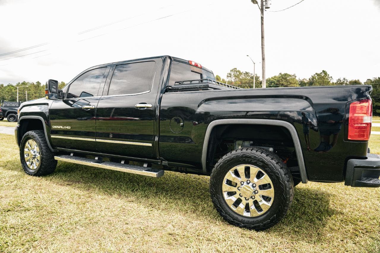 GMC Sierra 2500HD 4WD Crew Cab 153.7" Denali 2017