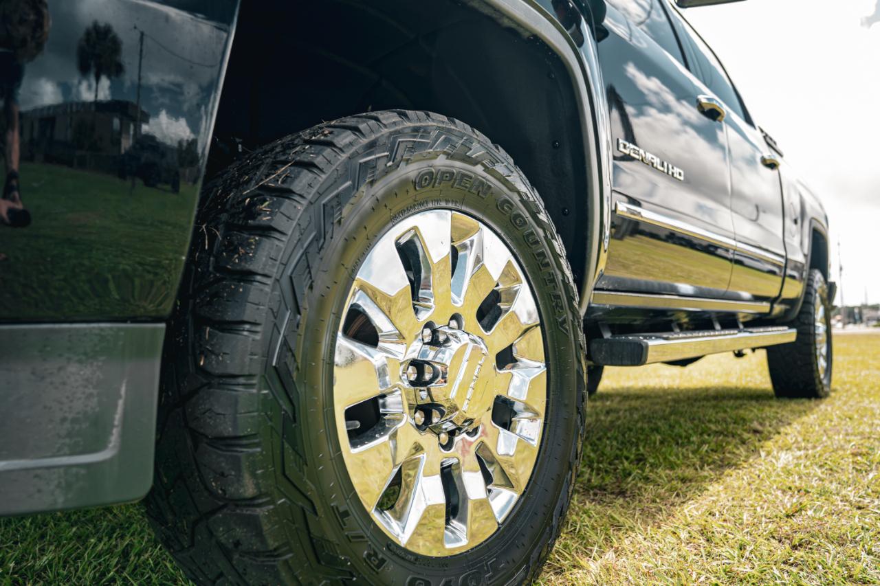 GMC Sierra 2500HD 4WD Crew Cab 153.7" Denali 2017