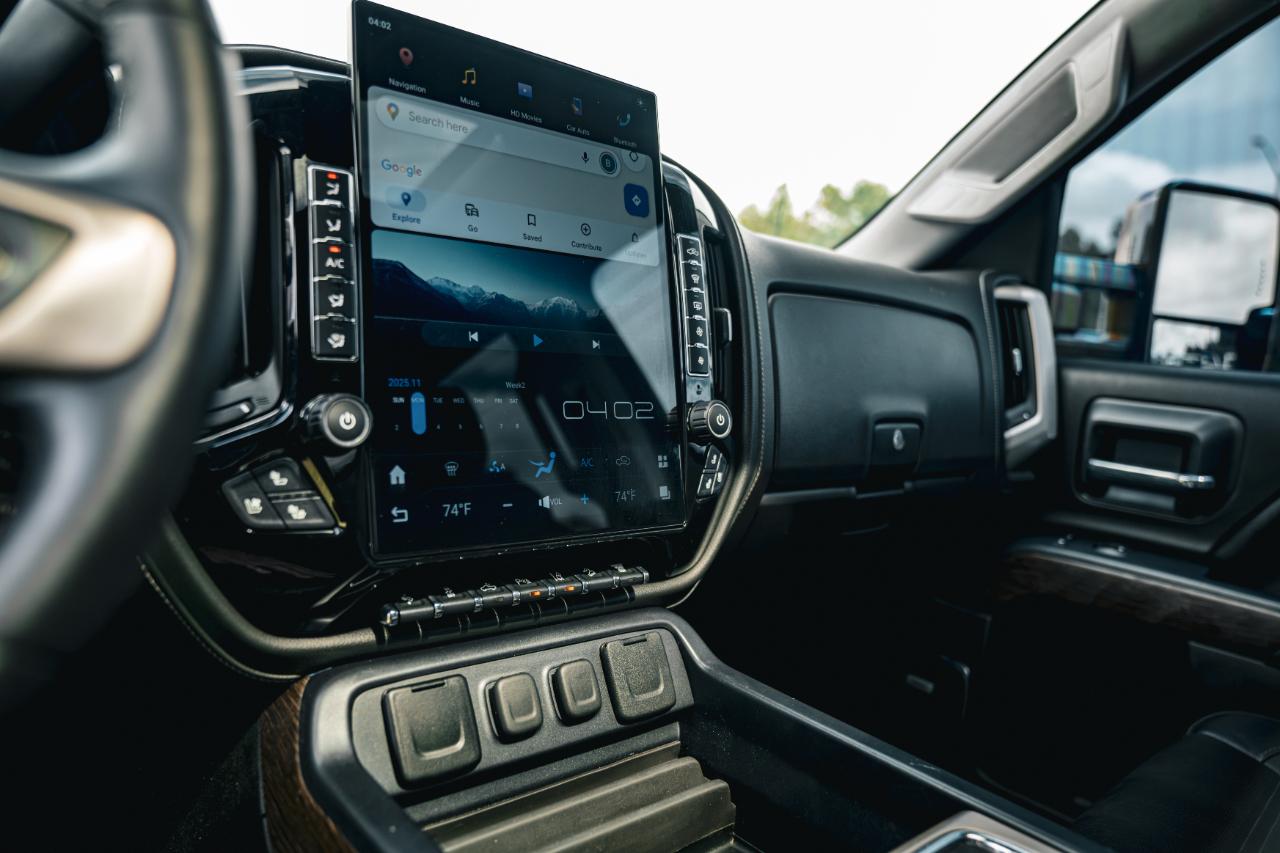 GMC Sierra 2500HD 4WD Crew Cab 153.7" Denali 2017