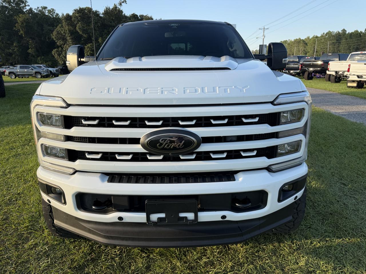 Ford Super Duty F-250 SRW Lariat 4WD Crew Cab 6.75' Box 2025