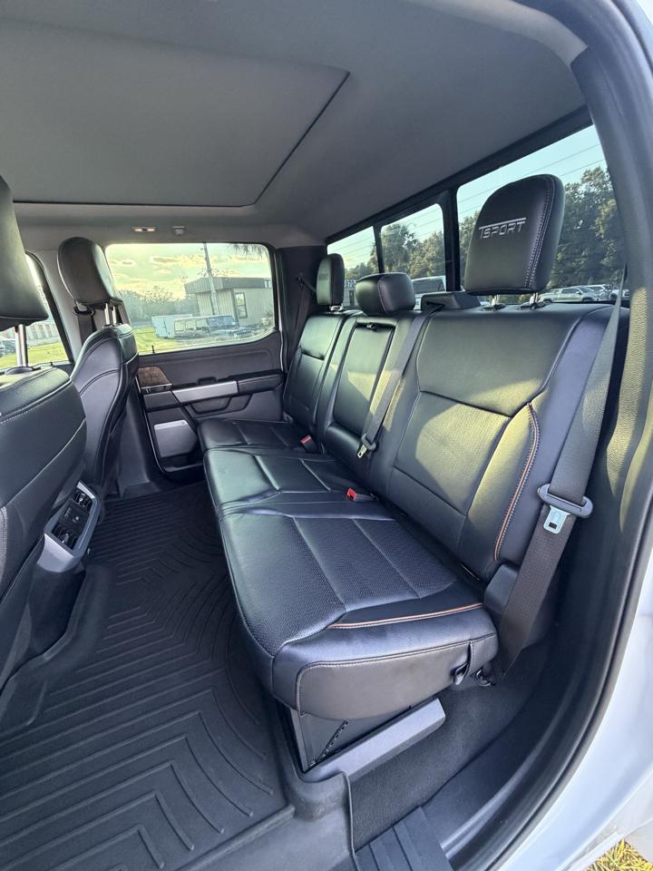 Ford Super Duty F-250 SRW Lariat 4WD Crew Cab 6.75' Box 2025