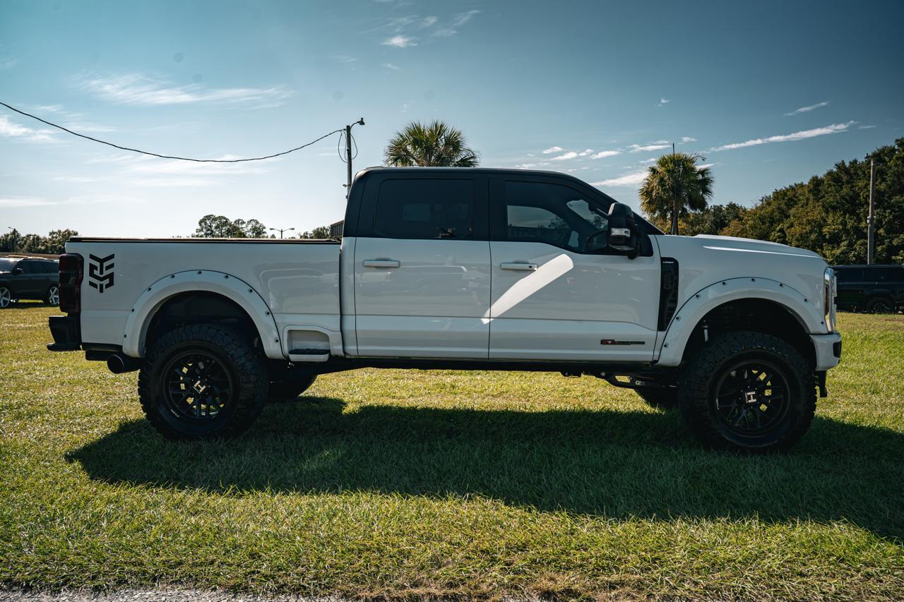 Ford Super Duty F-250 SRW Lariat 4WD Crew Cab 6.75' Box 2025
