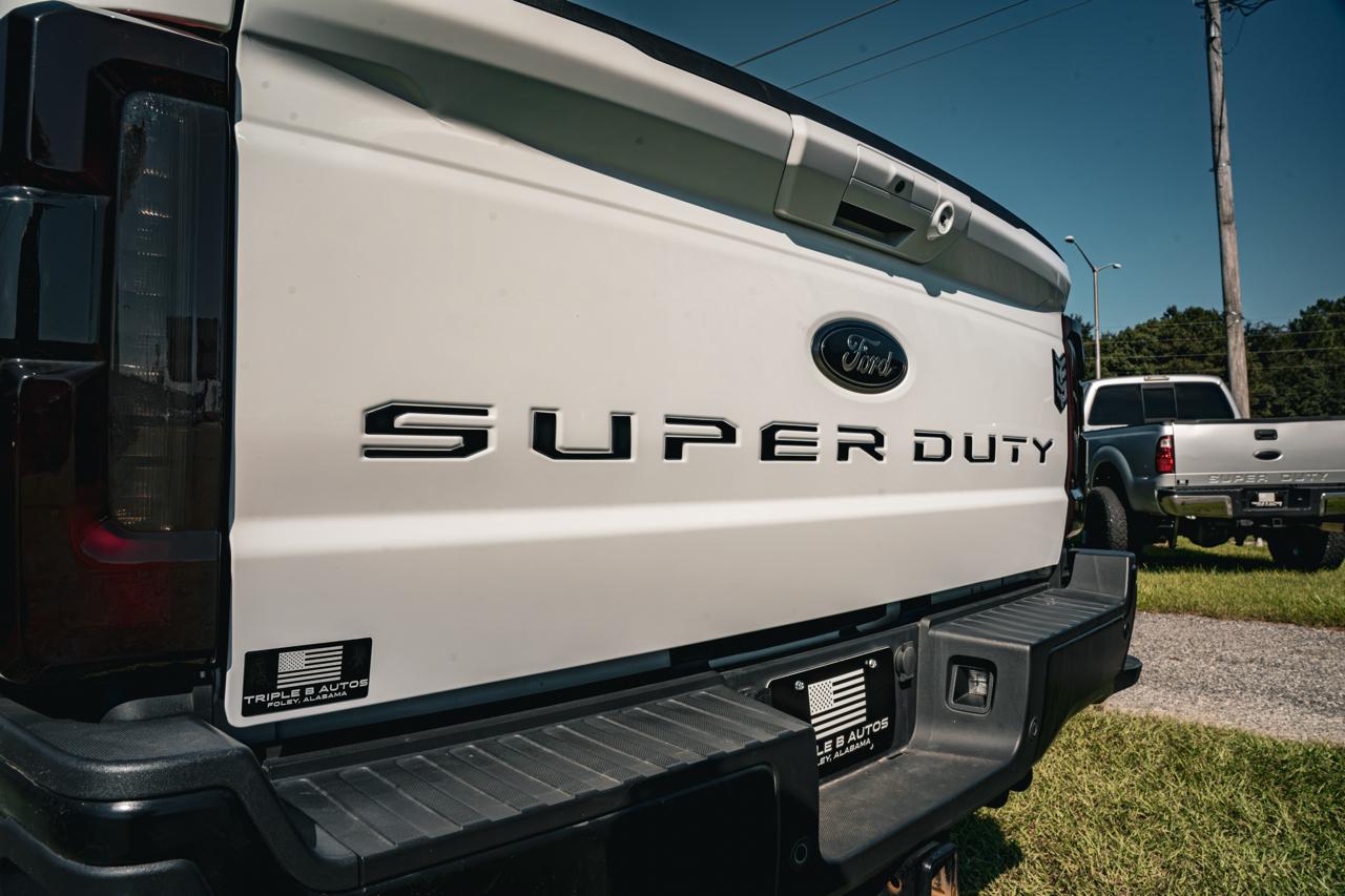 Ford Super Duty F-250 SRW Lariat 4WD Crew Cab 6.75' Box 2025