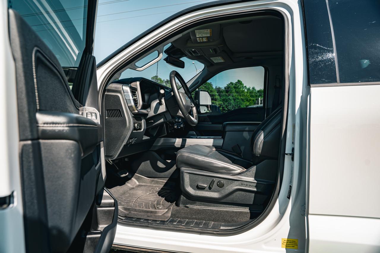 Ford Super Duty F-250 SRW Lariat 4WD Crew Cab 6.75' Box 2025