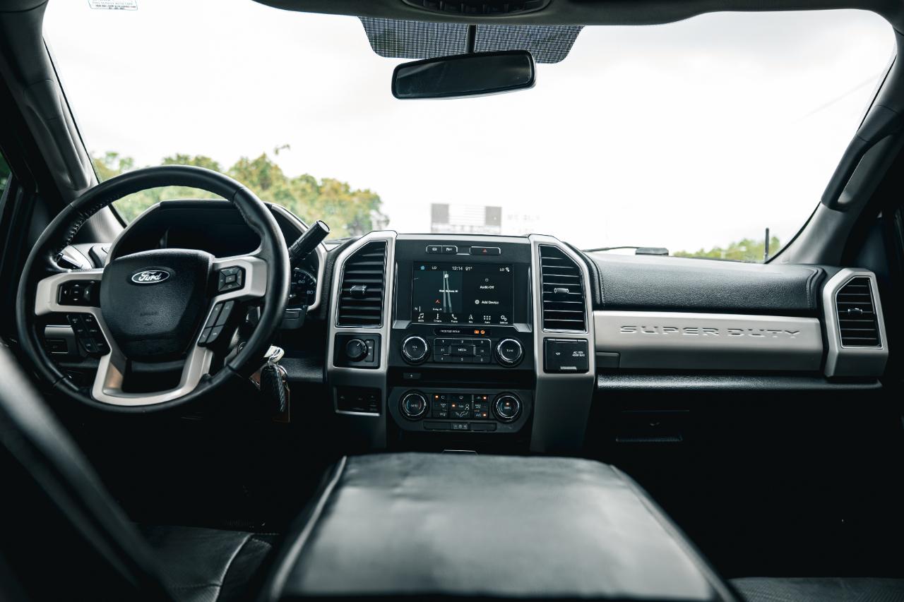 Ford Super Duty F-250 SRW Lariat 4WD Crew Cab 6.75' Box 2018