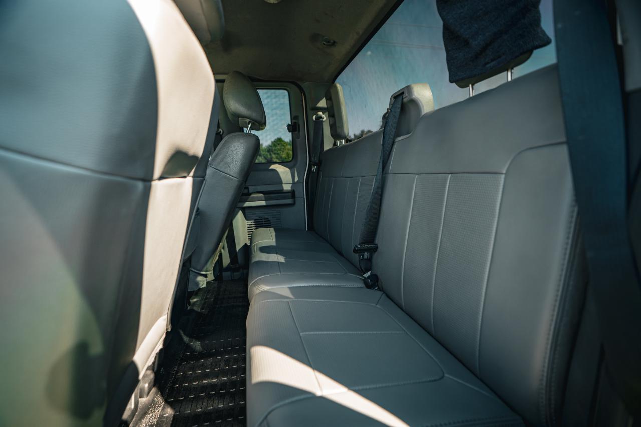 Ford Super Duty F-250 SRW 4WD SuperCab 142" Lariat 2012