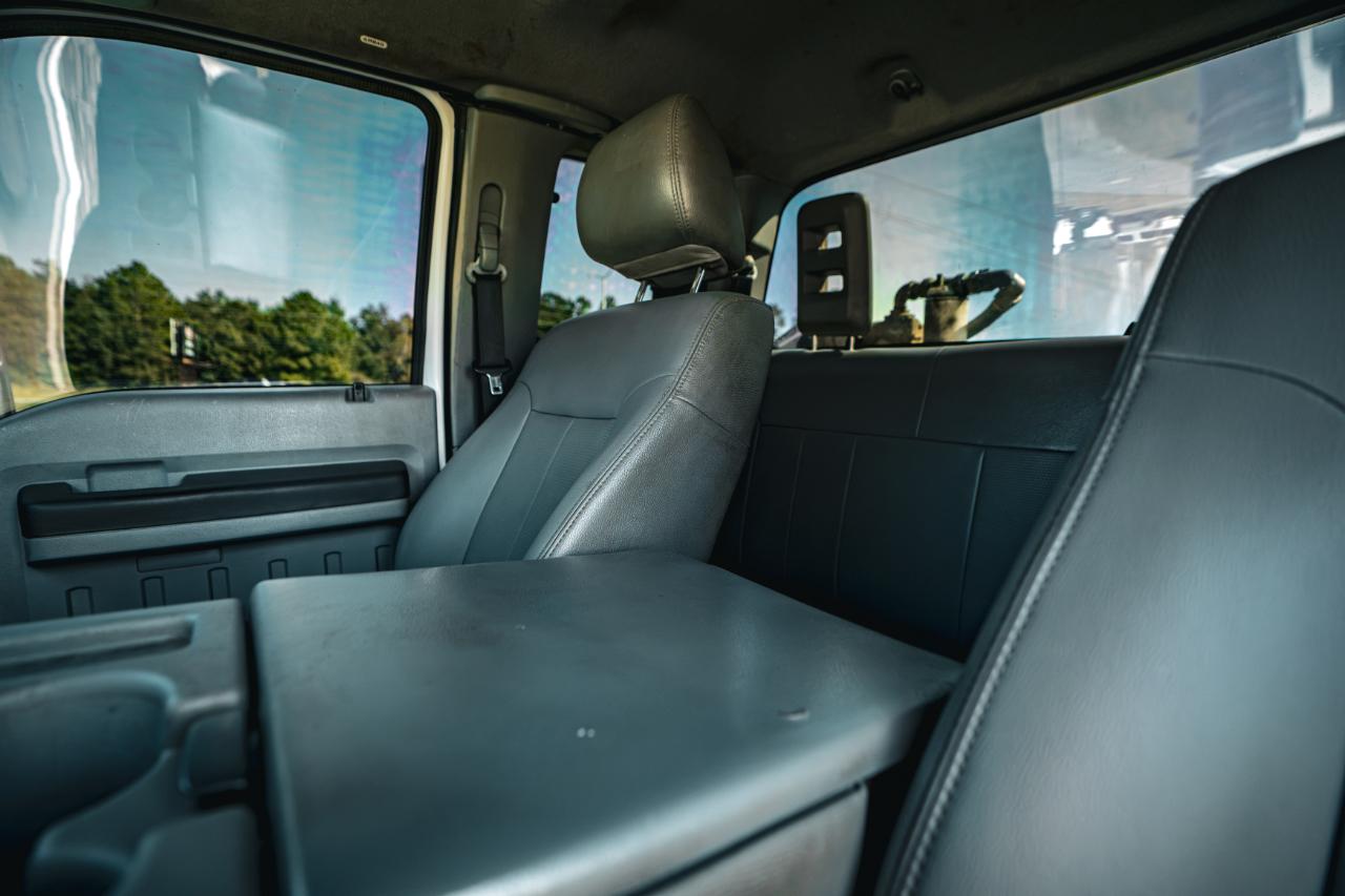 Ford Super Duty F-250 SRW 4WD SuperCab 142" Lariat 2012