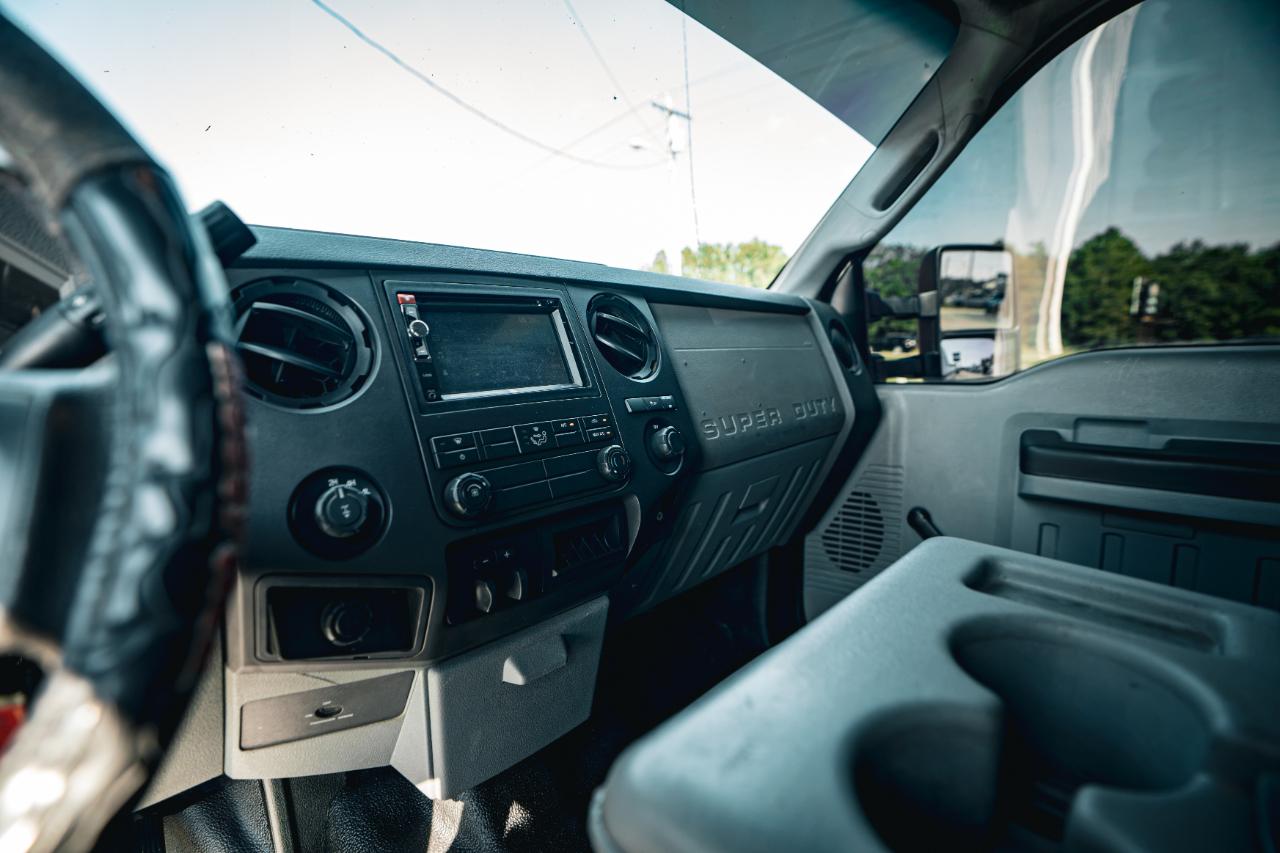 Ford Super Duty F-250 SRW 4WD SuperCab 142" Lariat 2012