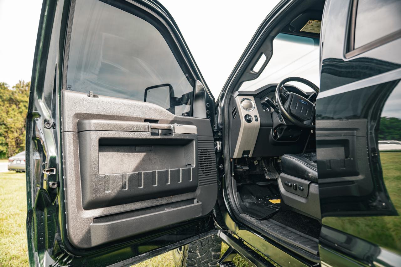 Ford Super Duty F-250 SRW 4WD Crew Cab 156" Lariat 2013