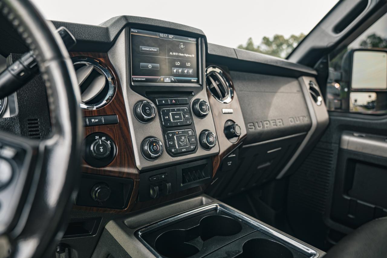 Ford Super Duty F-250 SRW 4WD Crew Cab 156" Lariat 2013