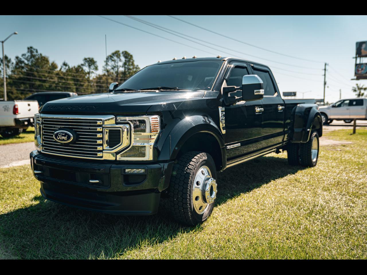2021 Ford Super Duty F-450 DRW Platinum 4WD Crew Cab 8' Box