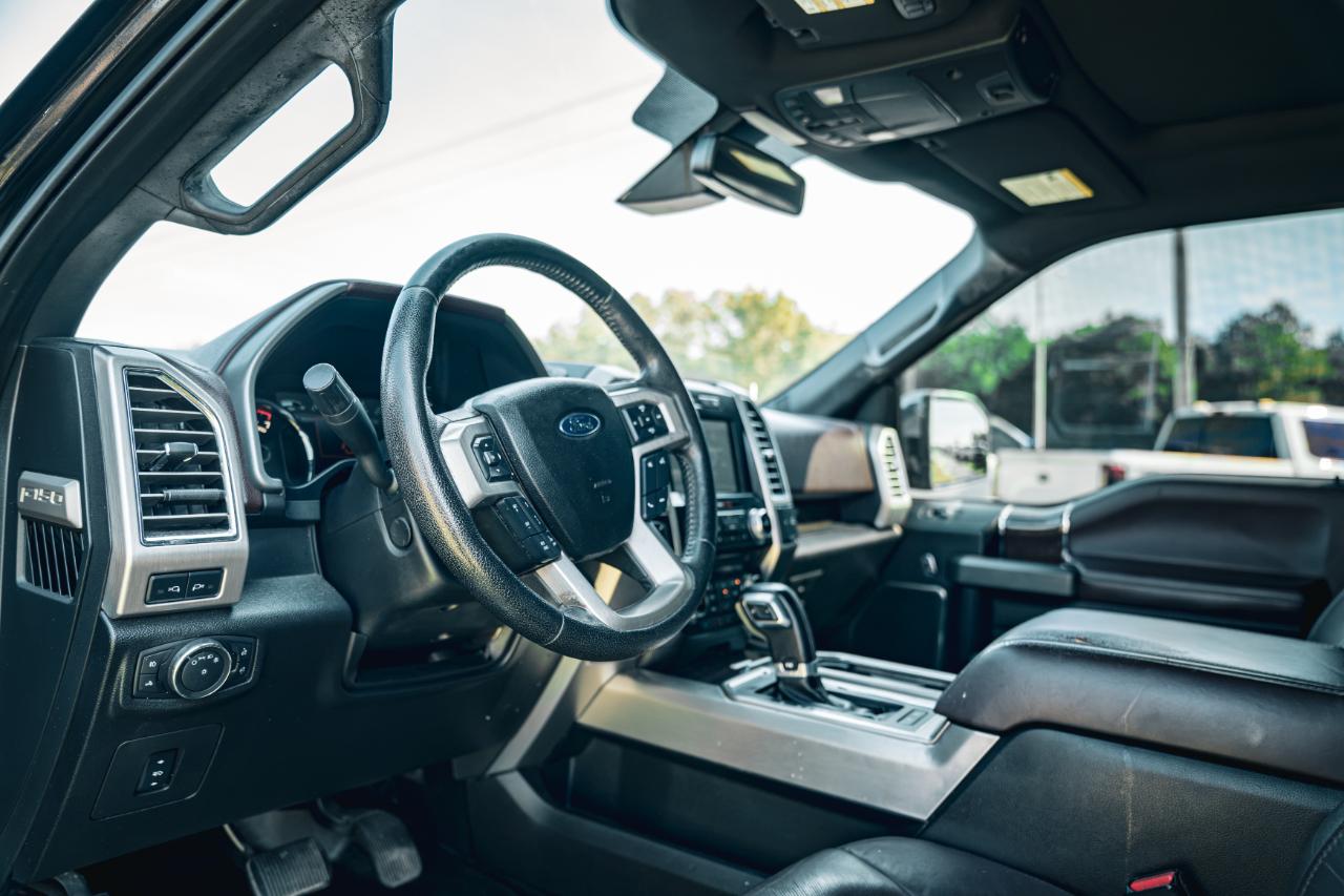 Ford F-150 4WD SuperCrew 145" Platinum 2015