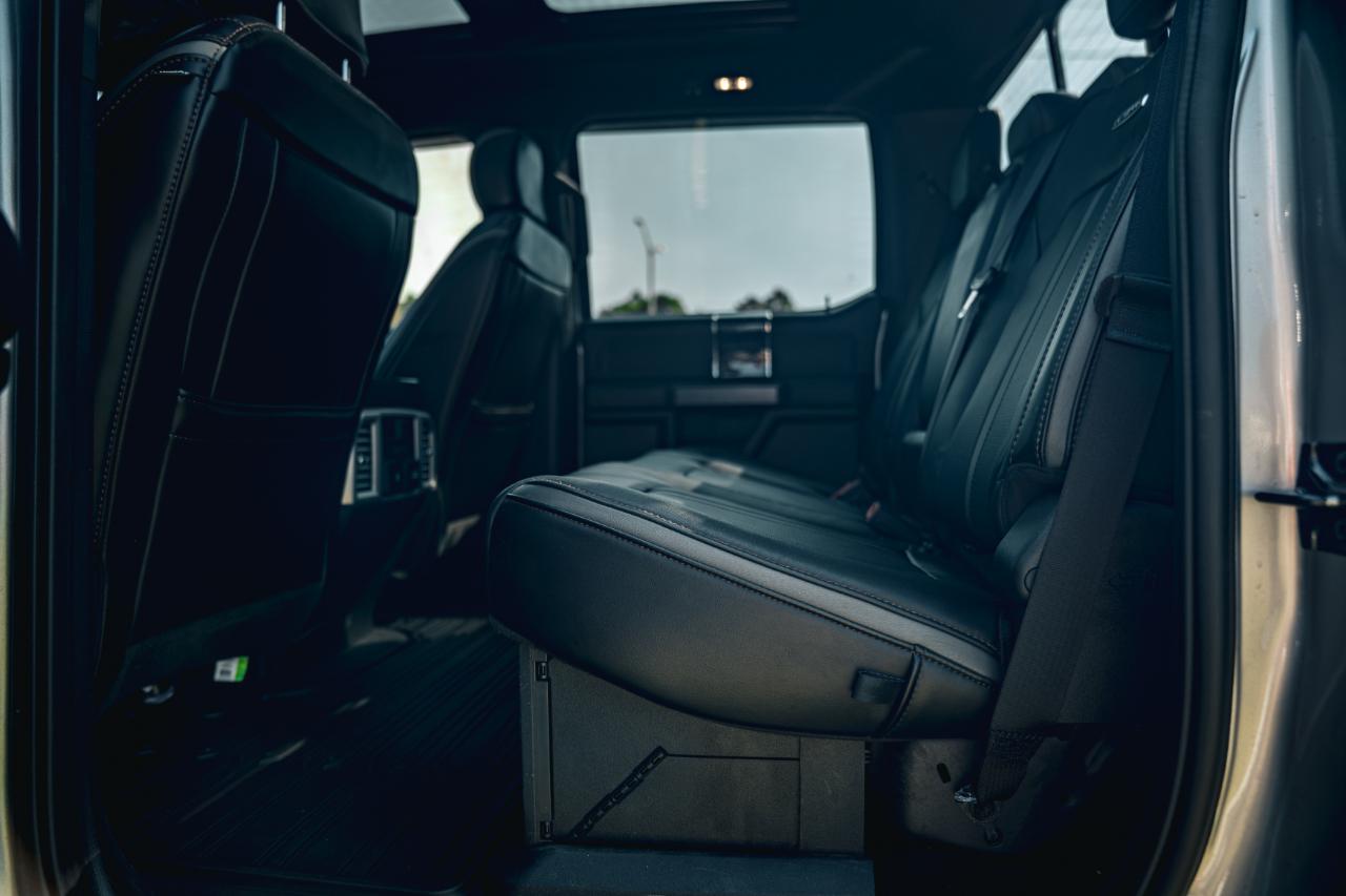 Ford F-150 4WD SuperCrew 145" Platinum 2015