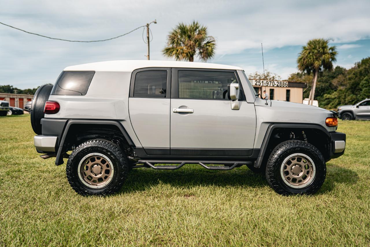 Toyota FJ Cruiser 4WD 4dr Auto (Natl) 2014