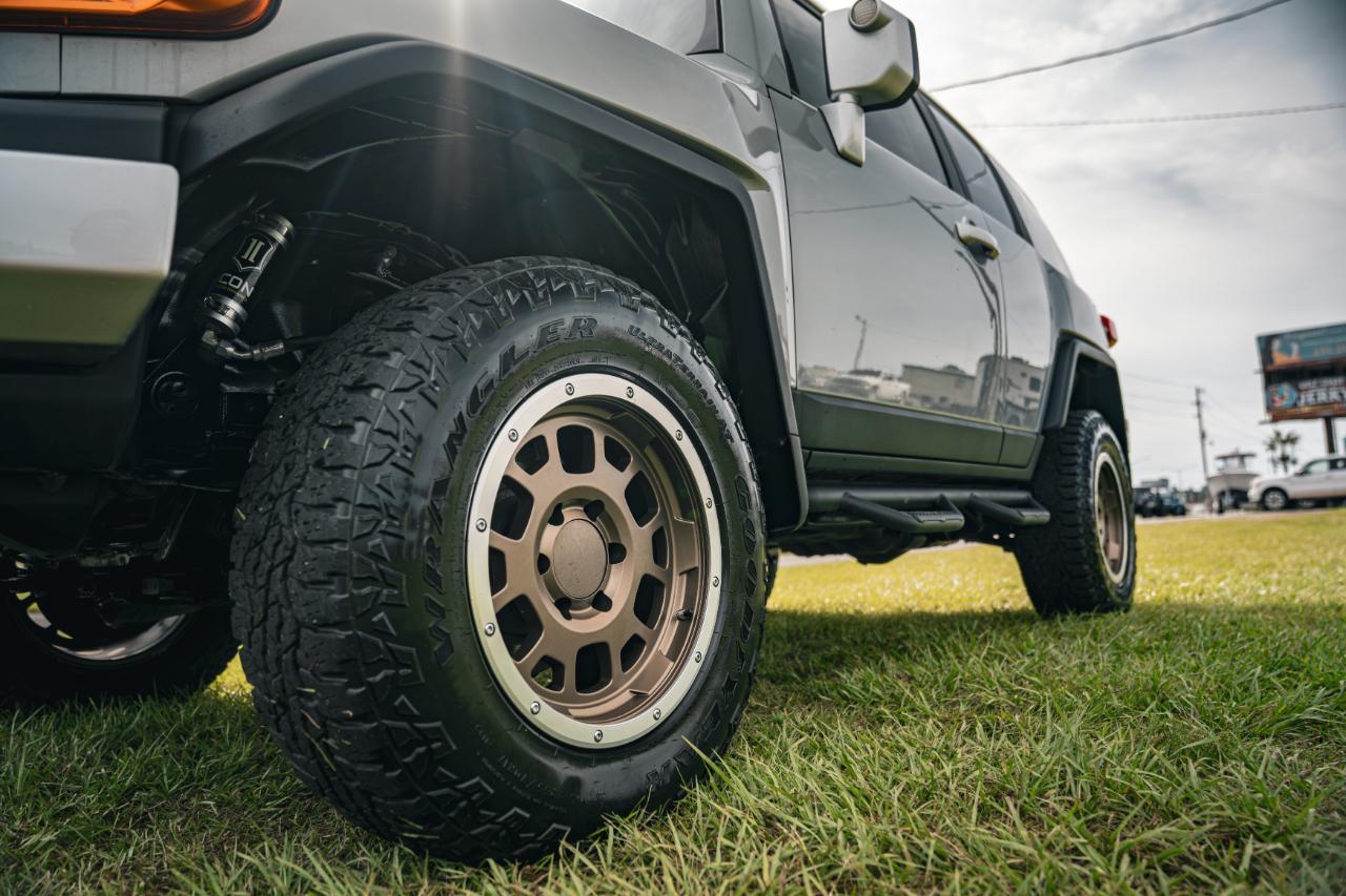 Toyota FJ Cruiser 4WD 4dr Auto (Natl) 2014