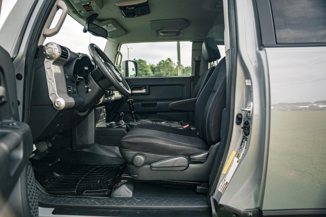 Toyota FJ Cruiser 4WD 4dr Auto (Natl) 2014