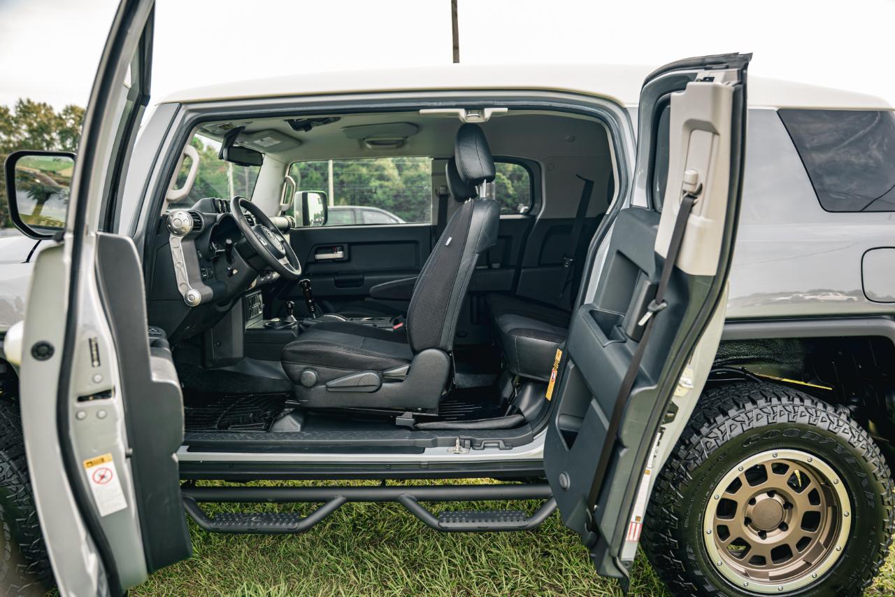 Toyota FJ Cruiser 4WD 4dr Auto (Natl) 2014