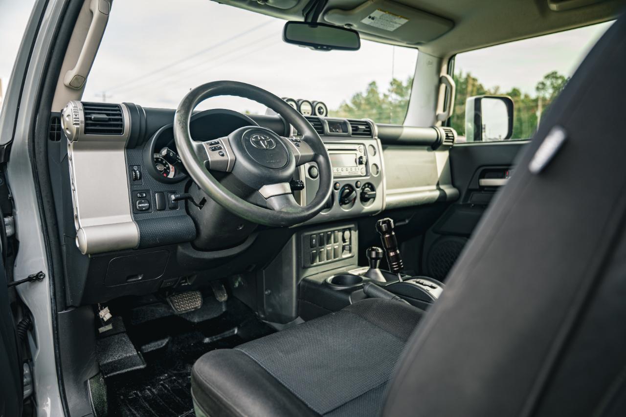 Toyota FJ Cruiser 4WD 4dr Auto (Natl) 2014