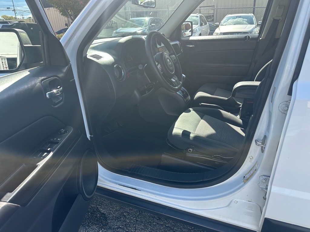 Jeep Patriot 4WD 4dr Sport 2015 Jeep Patriot 4WD 4dr Sport 2015