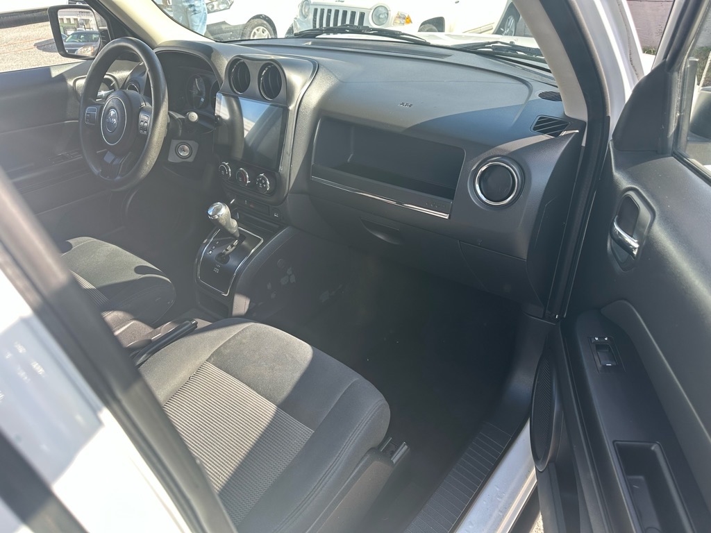 Jeep Patriot 4WD 4dr Sport 2015 Jeep Patriot 4WD 4dr Sport 2015