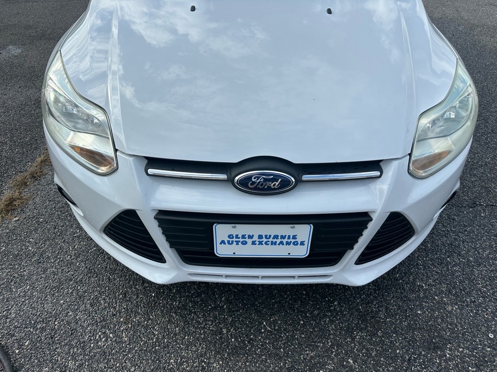 Ford Focus 4dr Sdn S 2014 Ford Focus 4dr Sdn S 2014