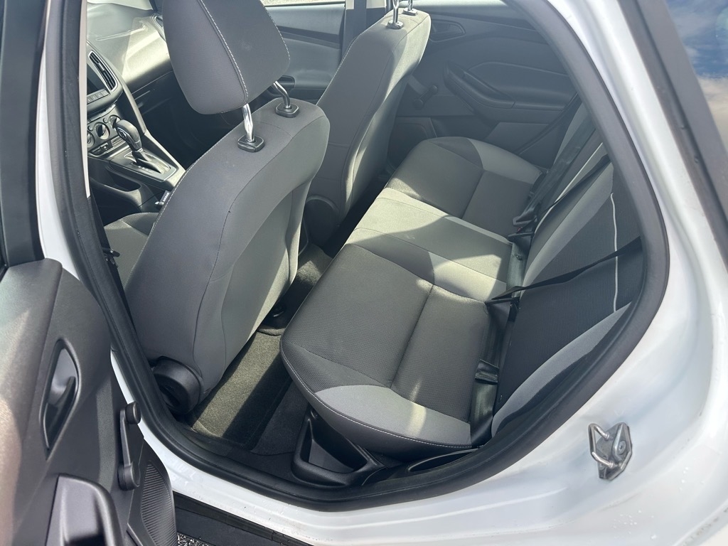 Ford Focus 4dr Sdn S 2014 Ford Focus 4dr Sdn S 2014