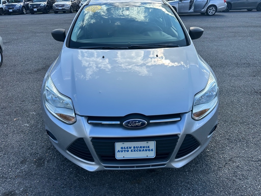 Ford Focus 4dr Sdn S 2014 Ford Focus 4dr Sdn S 2014