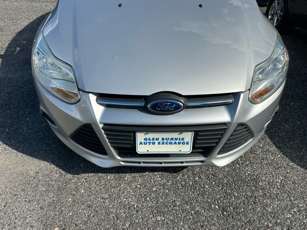 Ford Focus 4dr Sdn S 2014 Ford Focus 4dr Sdn S 2014