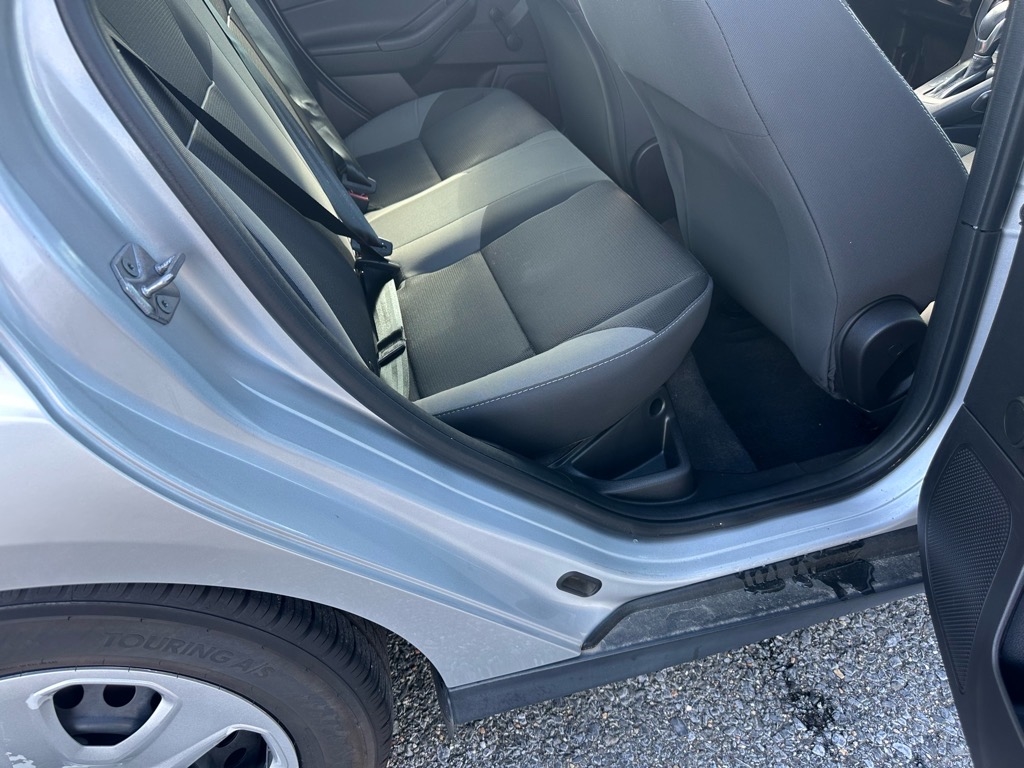 Ford Focus 4dr Sdn S 2014 Ford Focus 4dr Sdn S 2014