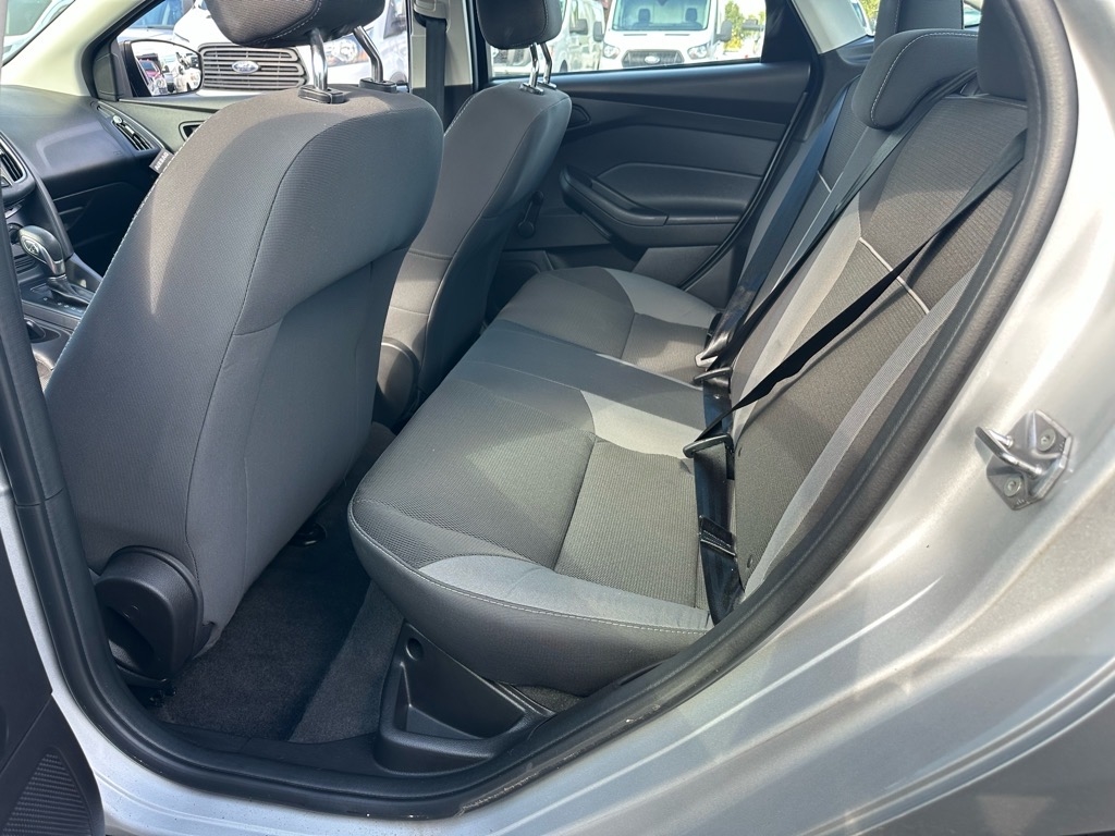 Ford Focus 4dr Sdn S 2014 Ford Focus 4dr Sdn S 2014