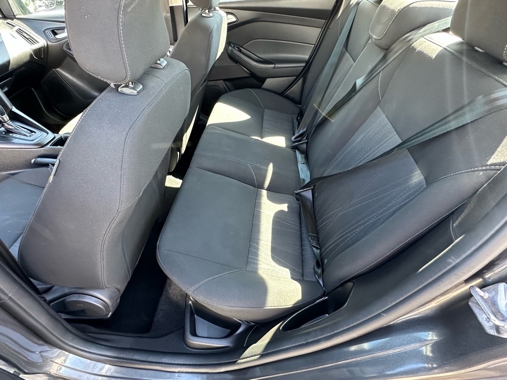 Ford Focus SE Sedan 2018 Ford Focus SE Sedan 2018