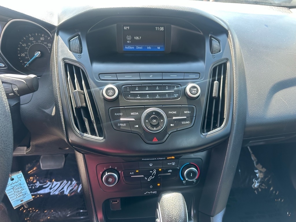 Ford Focus SE Sedan 2018 Ford Focus SE Sedan 2018