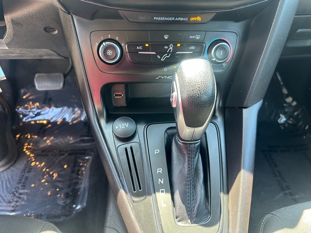 Ford Focus SE Sedan 2018 Ford Focus SE Sedan 2018