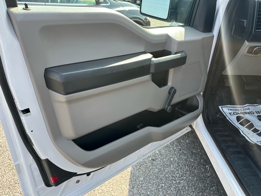 Ford F-150 4WD SuperCab 145" XLT 2016 Ford F-150 4WD SuperCab 145" XLT 2016