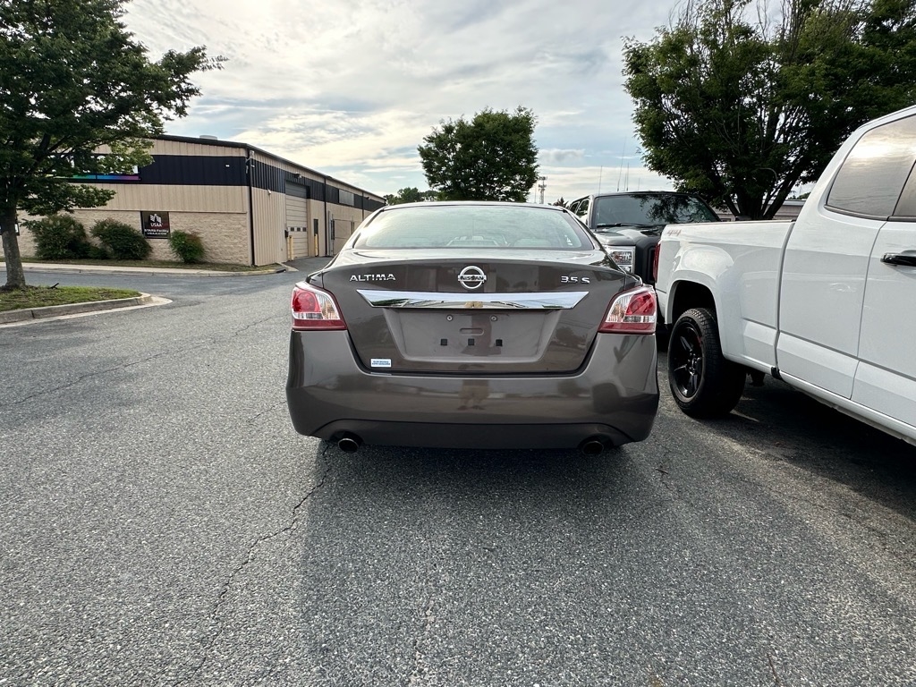 Nissan Altima 4dr Sdn V6 3.5 S 2013 Nissan Altima 4dr Sdn V6 3.5 S 2013