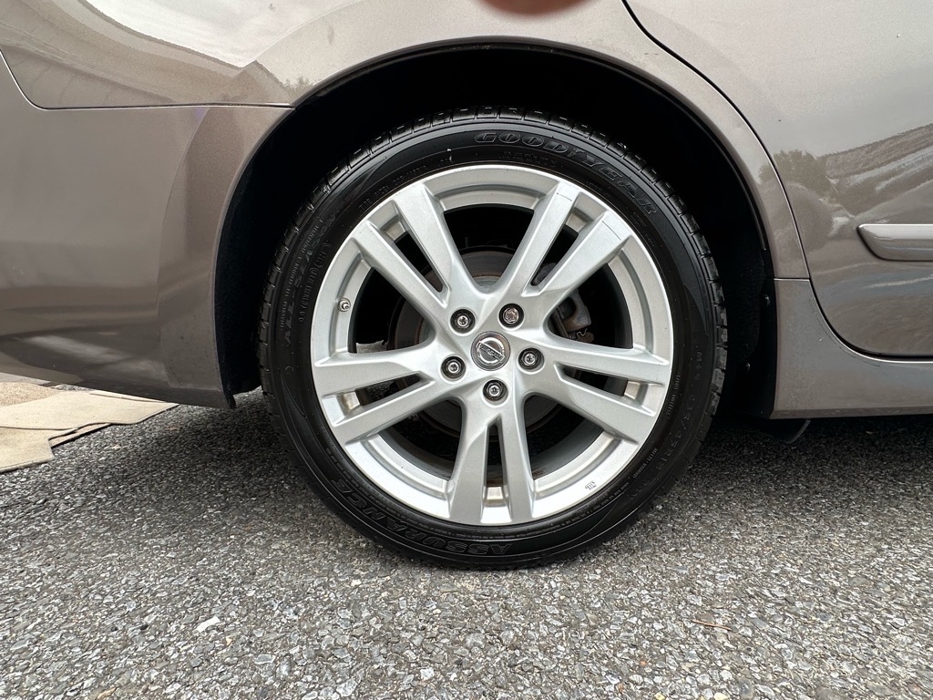 Nissan Altima 4dr Sdn V6 3.5 S 2013 Nissan Altima 4dr Sdn V6 3.5 S 2013