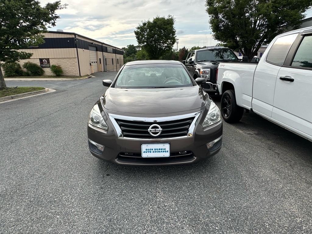 Nissan Altima 4dr Sdn V6 3.5 S 2013 Nissan Altima 4dr Sdn V6 3.5 S 2013