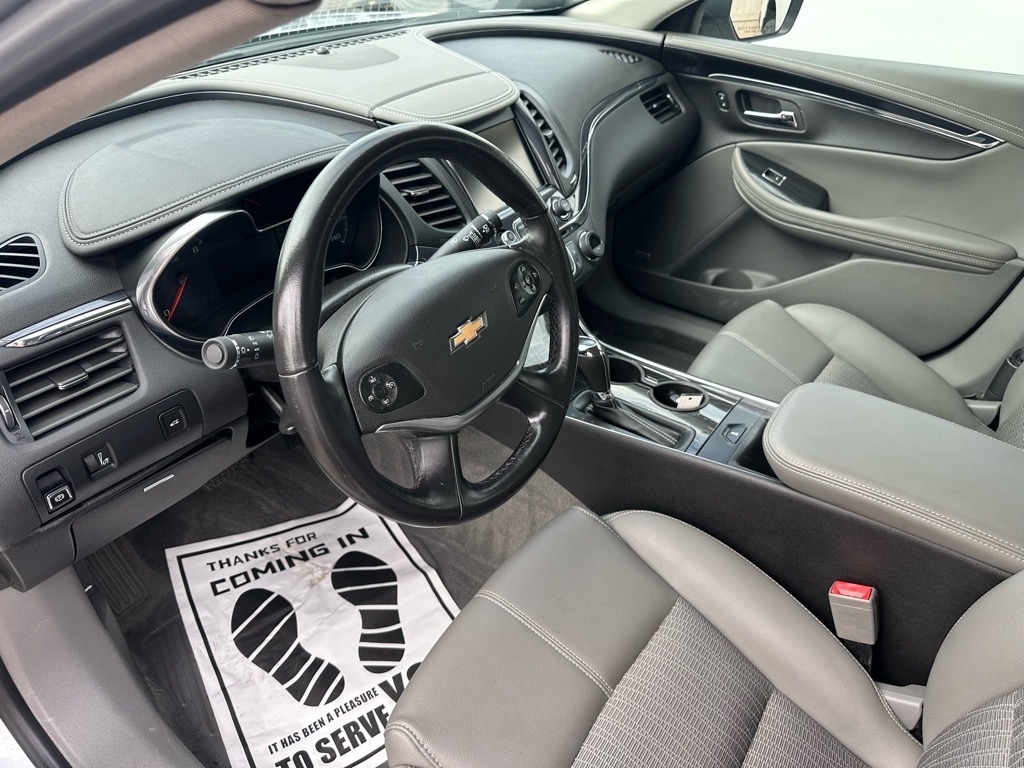 Chevrolet Impala 4dr Sdn LT w/1LT 2018 Chevrolet Impala 4dr Sdn LT w/1LT 2018