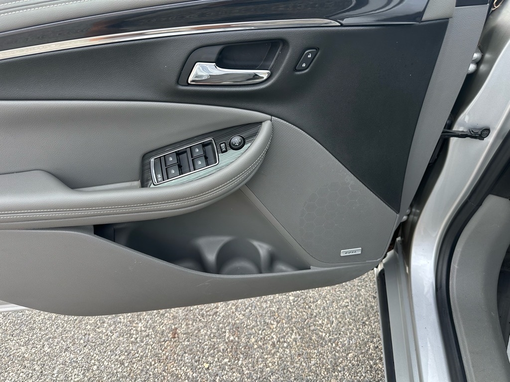 Chevrolet Impala 4dr Sdn LT w/1LT 2018 Chevrolet Impala 4dr Sdn LT w/1LT 2018