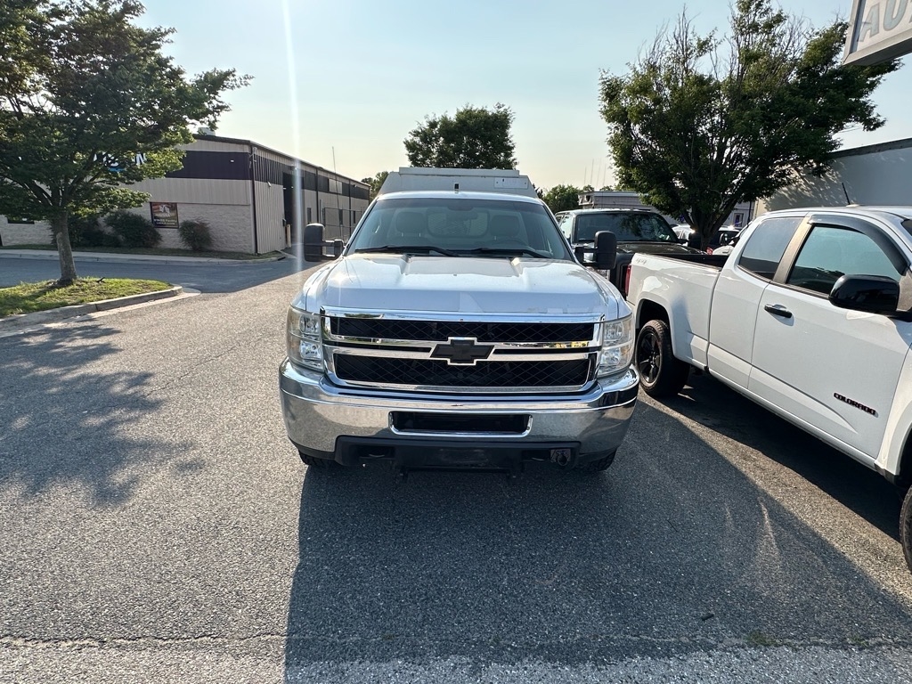 Chevrolet Silverado 2500HD 4WD Reg Cab 133.7" Work Truck 2011 Chevrolet Silverado 2500HD 4WD Reg Cab 133.7" Work Truck 2011