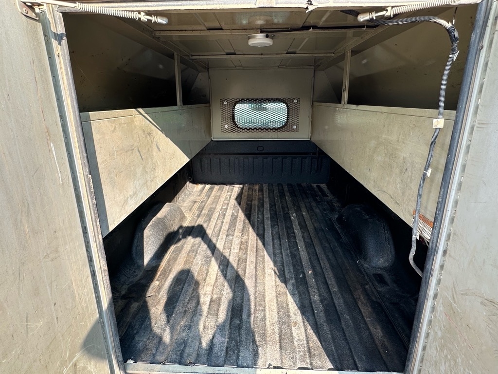 Chevrolet Silverado 2500HD 4WD Reg Cab 133.7" Work Truck 2011 Chevrolet Silverado 2500HD 4WD Reg Cab 133.7" Work Truck 2011