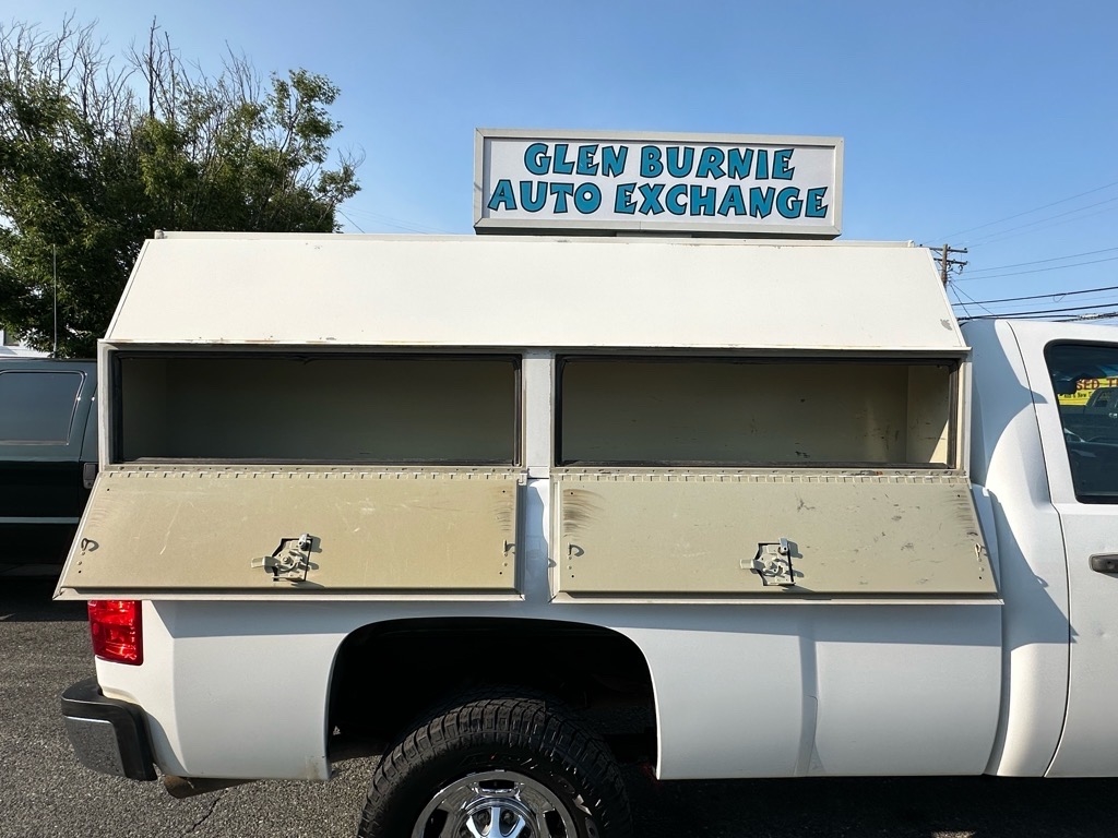 Chevrolet Silverado 2500HD 4WD Reg Cab 133.7" Work Truck 2011 Chevrolet Silverado 2500HD 4WD Reg Cab 133.7" Work Truck 2011