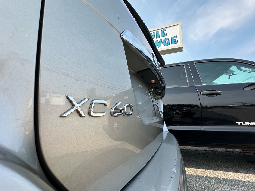Volvo XC60 AWD 4dr T6 Drive-E 2016 Volvo XC60 AWD 4dr T6 Drive-E 2016
