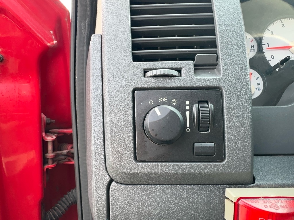 Dodge Ram 3500 4WD Reg Cab 60" CA 143.5" WB 2007