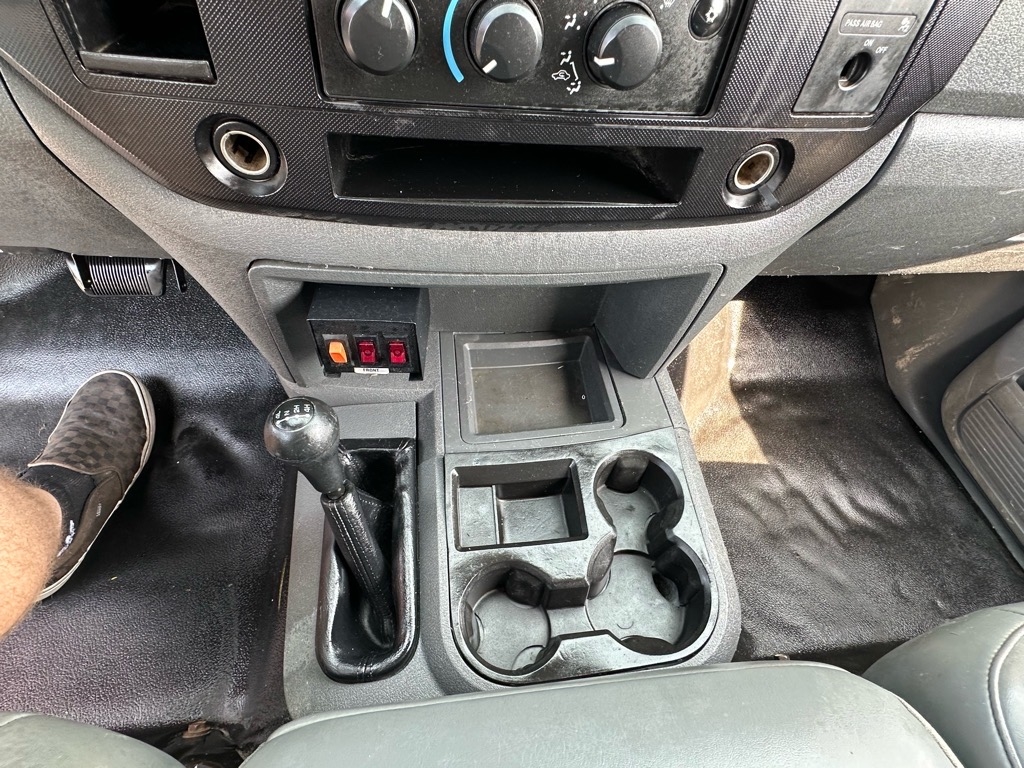 Dodge Ram 3500 4WD Reg Cab 60" CA 143.5" WB 2007